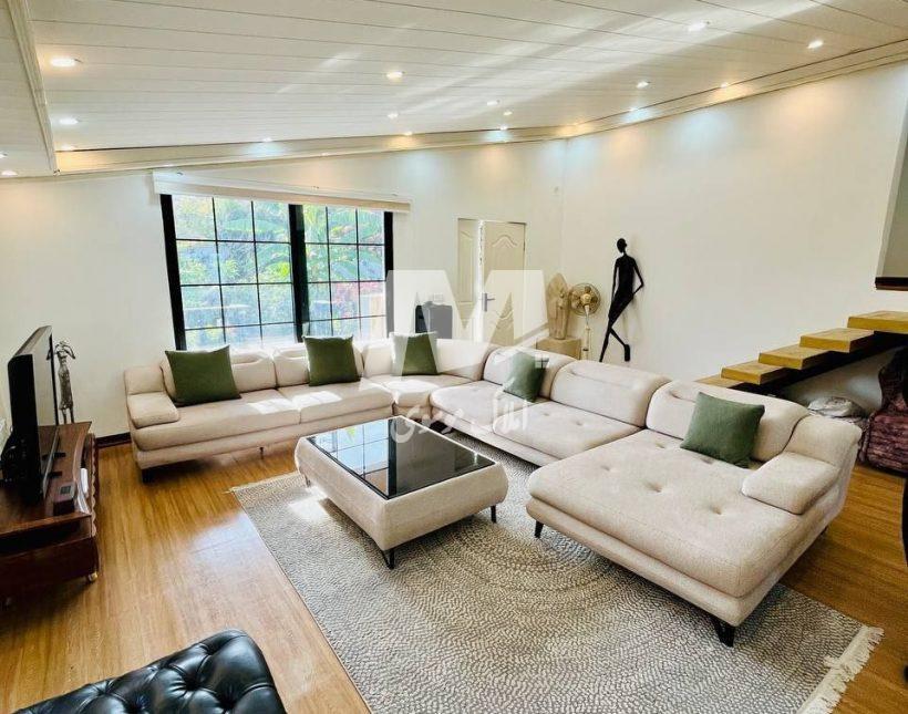 خرید ویلا نیم‌ پیلوت چمستان فول مبله | ۴۰۰ متر