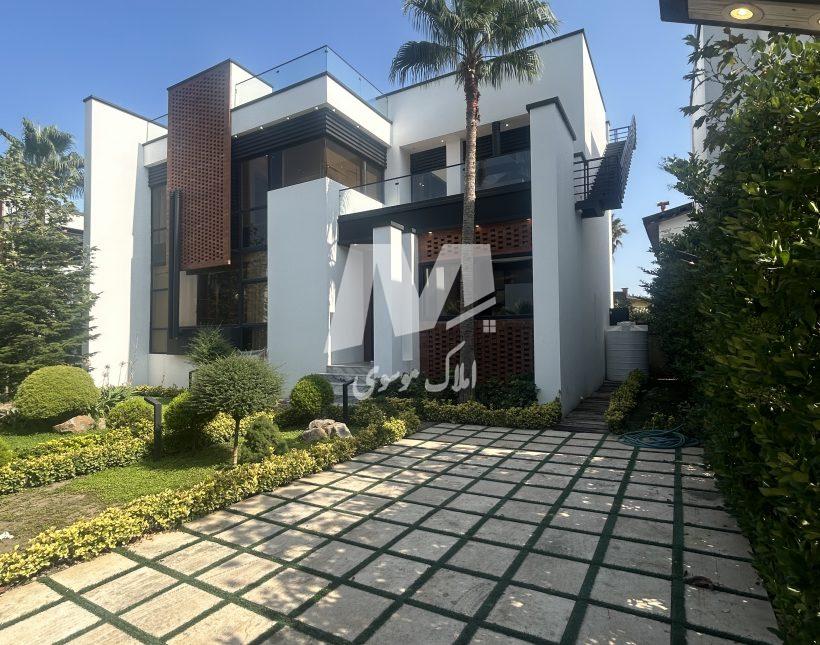 خرید ویلا تریپلکس ساحلی و فول فرنیش امیررود نوشهر | 350 متر