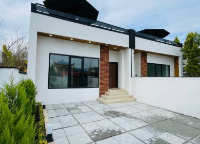 فروش ویلا همکف روفدار نزدیک جنگل چمستان | 170 متر