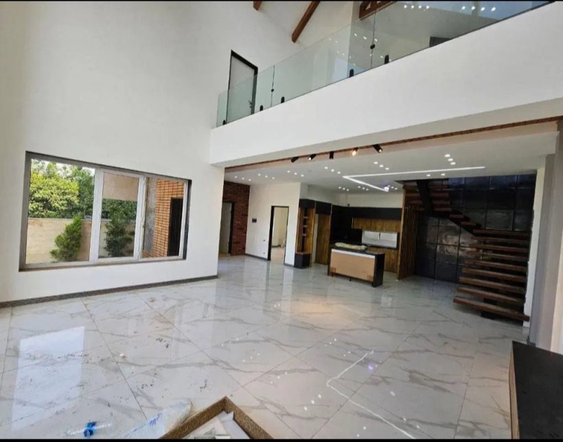 فروش ویلا لاکچری استخر دار و چشم انداز پانورما | ۳۰۰ متر