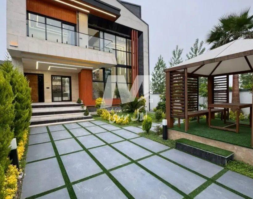 فروش ویلای لاکچری استخردار شهرکی آپادانا چمستان | ۳۵۰ متر