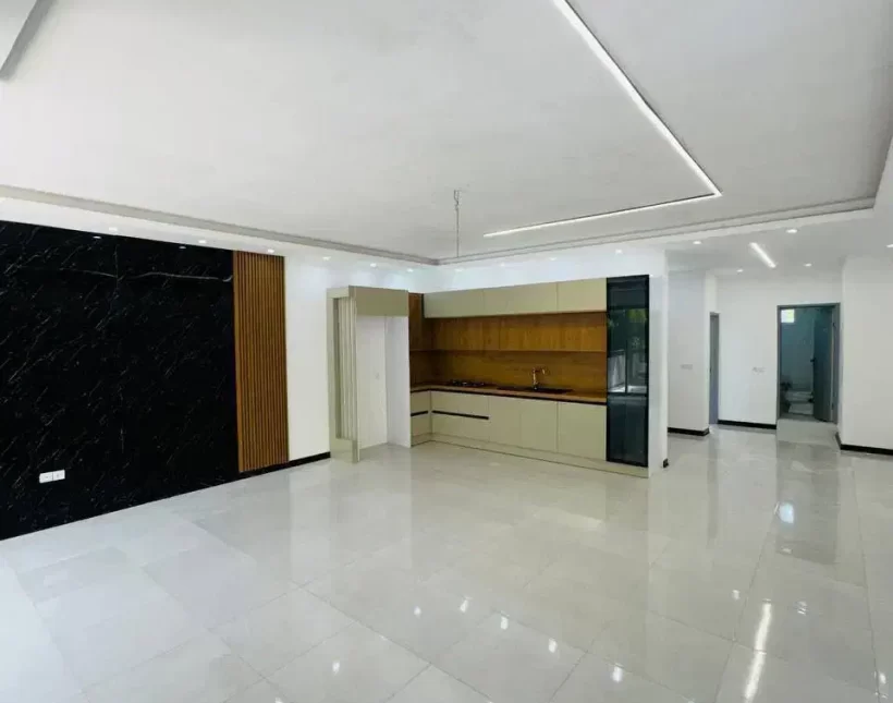 خرید ویلا استخردار با ویو عالی منطقه چمستان | 250 متر