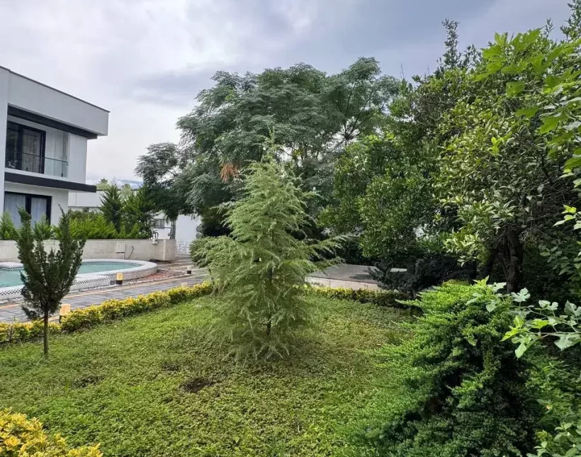 خرید ویلا باغ استخر دار با سند تک برگ منطقه سلیاکتی نور | 700 متر