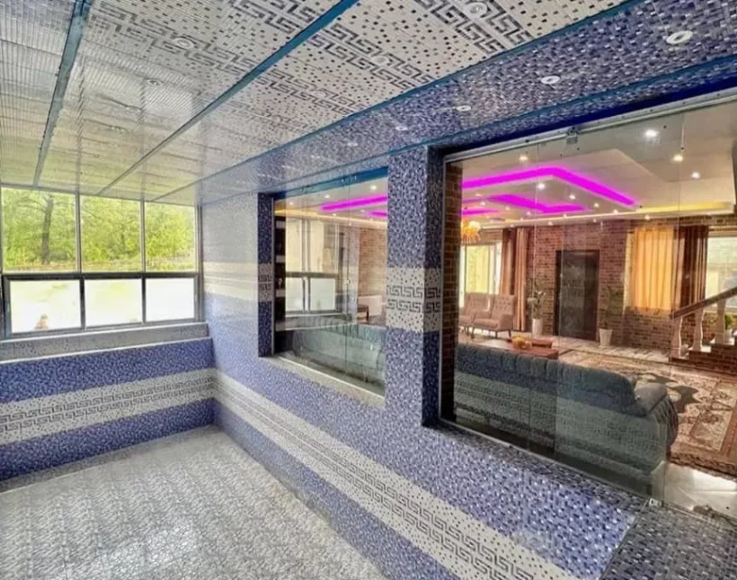 خرید ویلا ۳۰۰ متری نما سنگ استخردار منطقه نعمت آباد چمستان | 300 متر