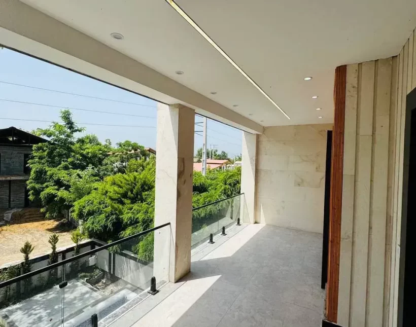 خرید ویلا استخردار با ویو عالی منطقه چمستان | 250 متر