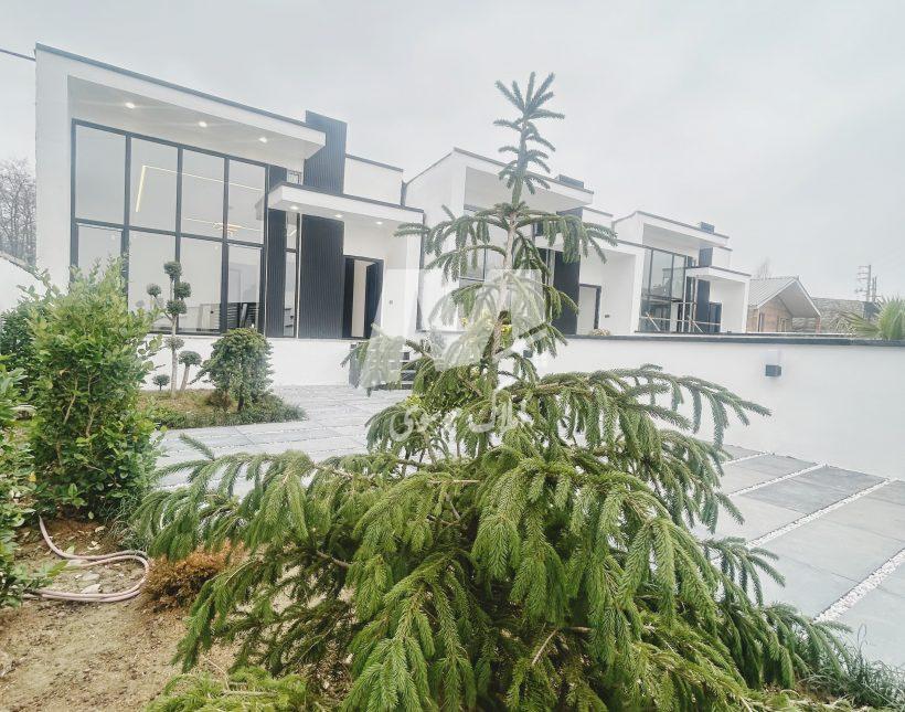 خرید ویلا همکف مدرن روف دار با ویو جنگل در چمستان | 250 متر