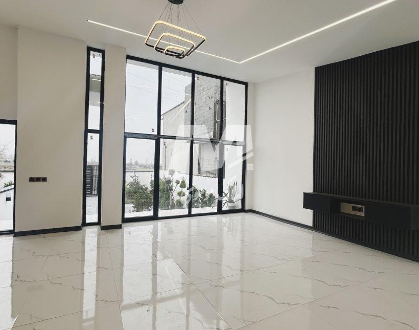 خرید ویلا همکف مدرن روف دار با ویو جنگل در چمستان | 250 متر