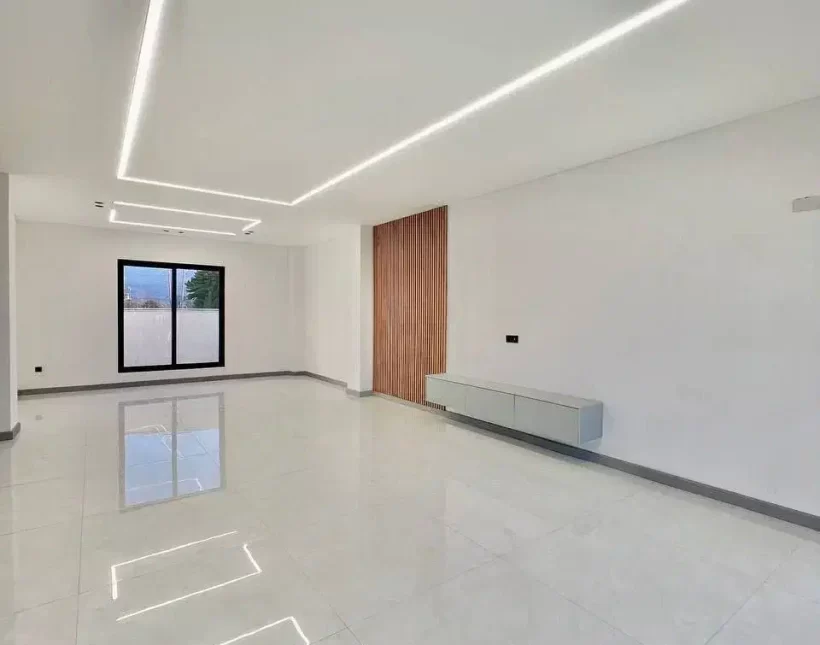 خرید ویلا مدرن فول امکانات منطقه امیرآباد چمستان | 270 متر
