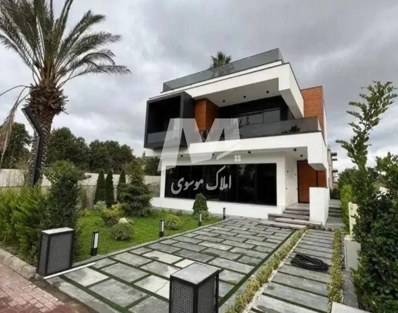 خرید ویلا دوبلکس استخردار و نورگیر چمستان | ۳۰۰ متر
