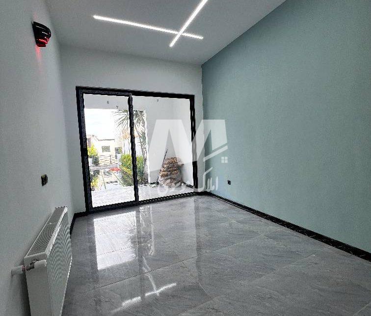 فروش ویلا لوکس 250 متری استخردار مدارک کامل | 250 متر