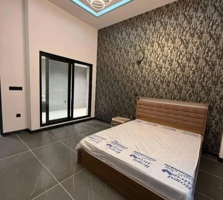 خرید ویلا باغ 700 متری 4 خواب استخر دار مناسب سکونت | 700 متر
