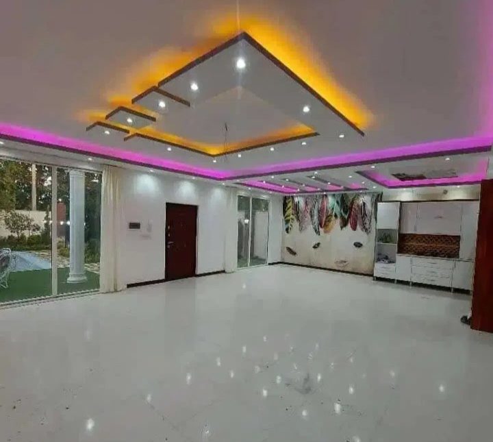 فروش ویلای استخردار مستقل در کوچه خصوصی | ۳۰۰ متر