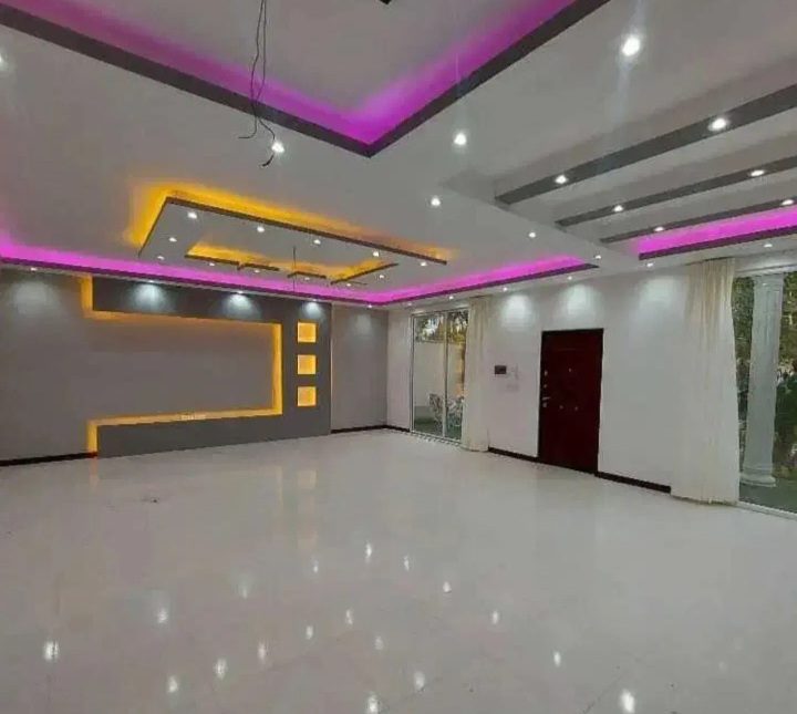 فروش ویلای استخردار مستقل در کوچه خصوصی | ۳۰۰ متر