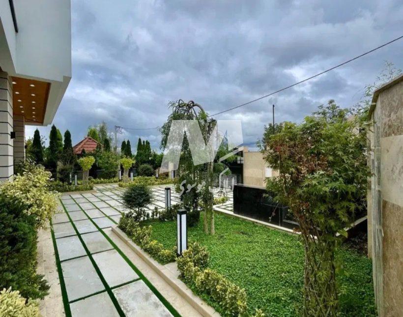 خرید ویلای تریبلکس استخردار تاپ لوکیشن | ۳۲۰ متر