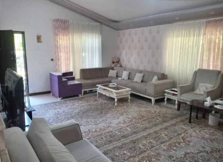 باغچه ویلای ۳ خواب در کوچه خصوصی نزدیک دریا محمودآباد | ۲۵۰ متر