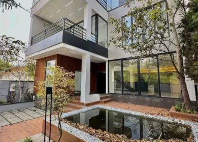 خرید ویلا شهرک مهرگان ۳۲۰ متر مهندسی ساز سند دار | ۳۲۰ متر