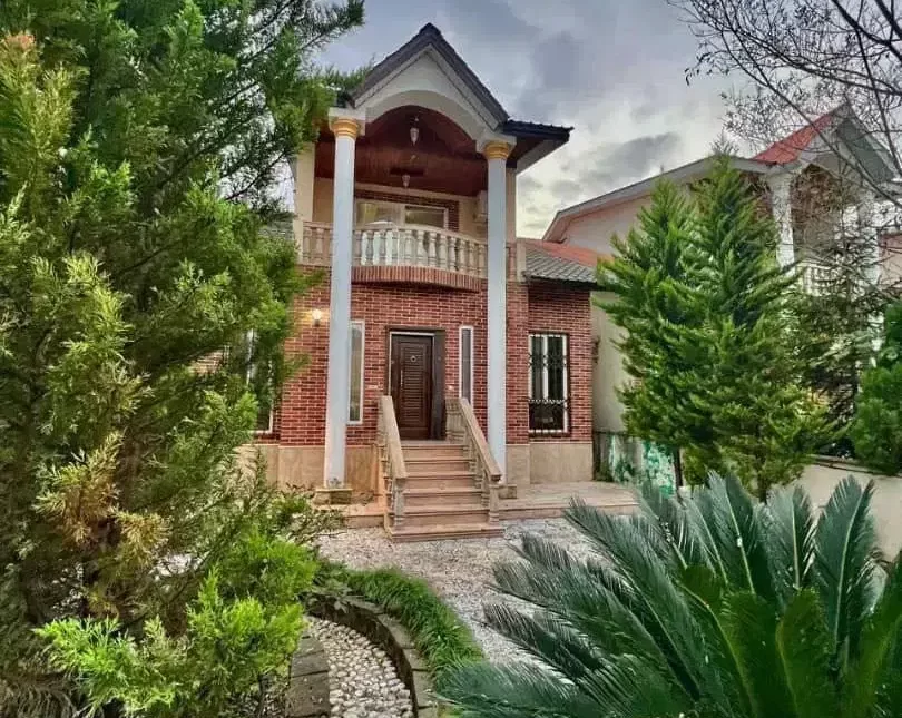 خرید ویلا نما کلاسیک مبله منطقه جوربند چمستان | 250 متر