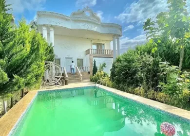 خرید ویلا باغ استخر دار مبله منطقه جنگلی چمستان | 300 متر