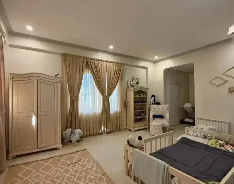 خرید ویلا مدرن با استخر ۴ فصل منطقه توریستی نور | 300 متر
