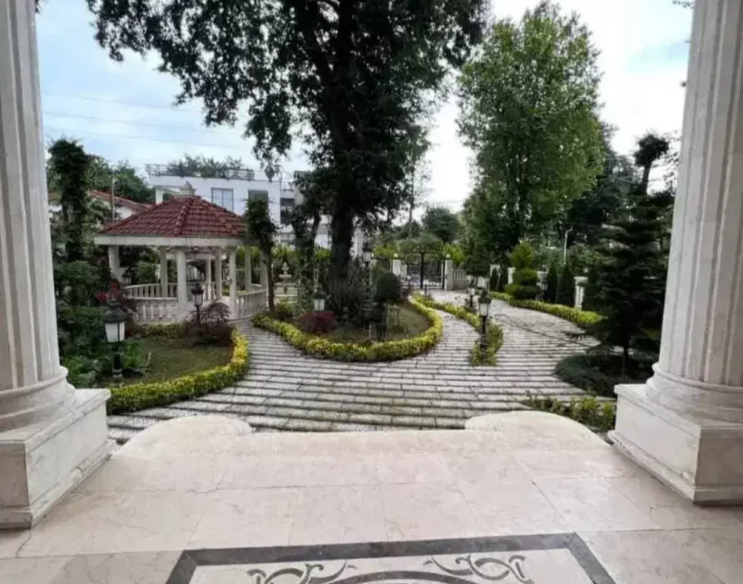 خرید ویلا باغ ۵۰۰ متری نما رومی منطقه سعادت آباد چمستان | 500 متر