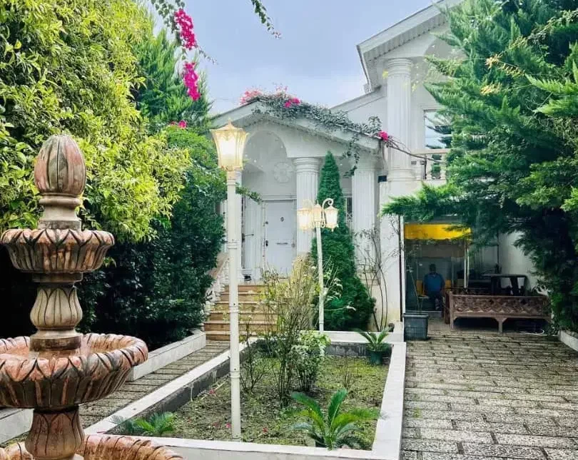 خرید ویلا باغ مبله منطقه آهودشت چمستان | 244 متر