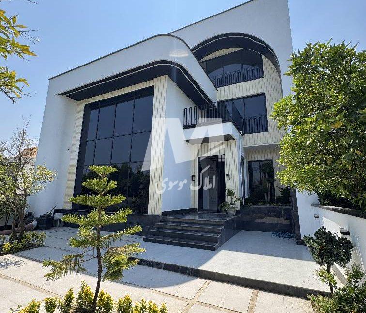 خرید ویلا لاکچری شهرک برند چمستان | ۴۰۰ متر