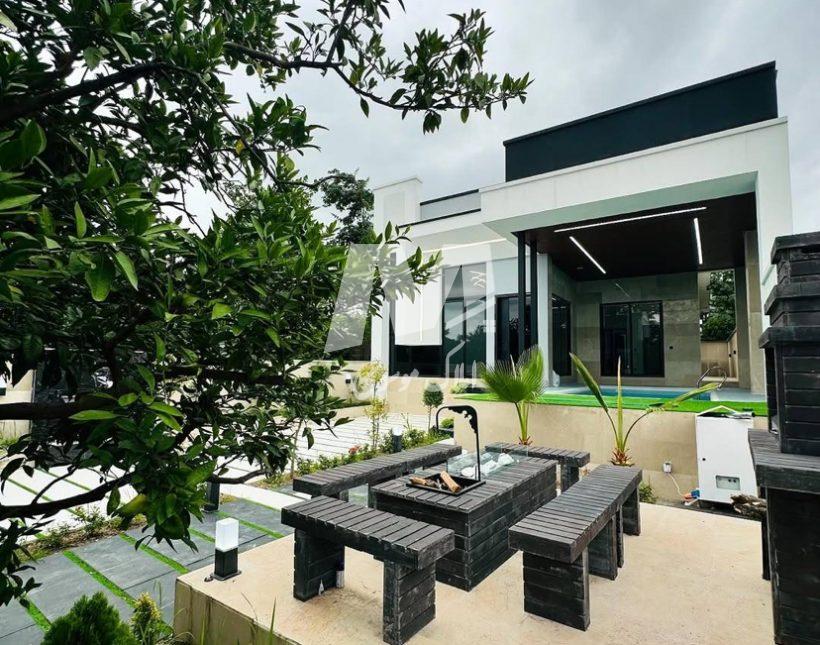 خريد ويلا باغ ٤٥٠ متري نما مدرن استخردار در نعمت آباد چمستان | 450 متر