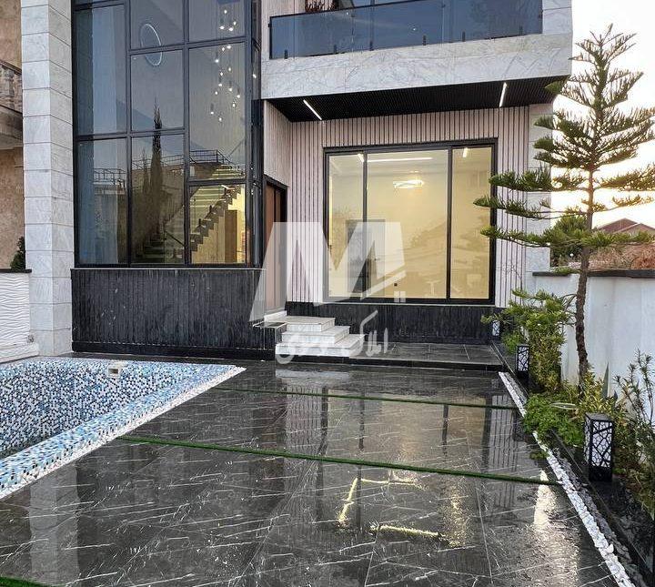 فروش ویلا لوکس استخردار چهار فصل مدارک کامل نوساز | 260 متر