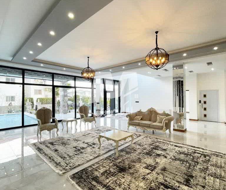 خرید ویلا در رویان 550 متری فول فرنیش با روف گاردن | 550 متر