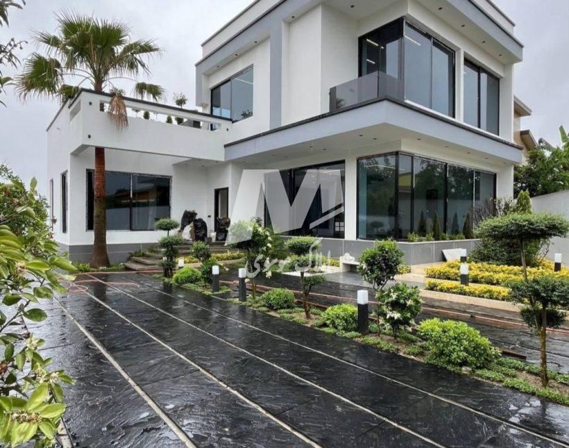 خرید ویلای دوبلکس مدرن استخردار تاپ لوکیشن شهرکی | ۴۰۰ متر