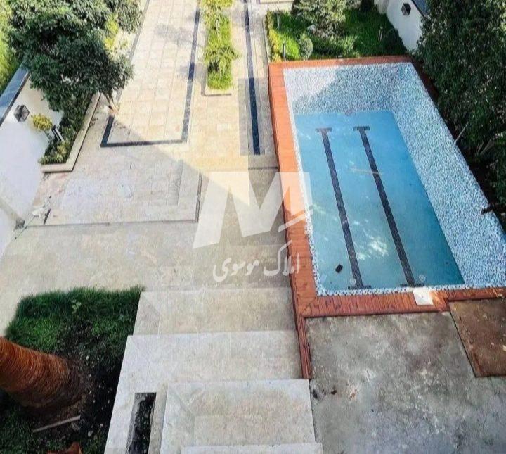 خرید ویلا در شهرک مهرگان ۳۰۰ متری استخردار سند تک برگ | ۳۰۰ متر