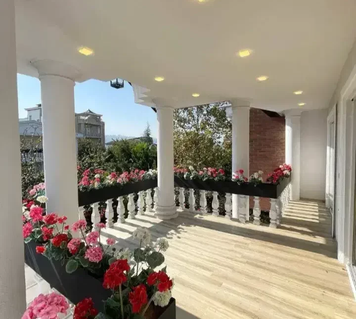خرید ویلا نما کلاسیک منطقه سعادت آباد چمستان | 280 متر
