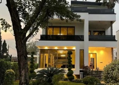 خرید ویلا دوبلکس مدرن استخردار مبله شهرک جنگلی نعمت آباد | ۳۰۰ متر