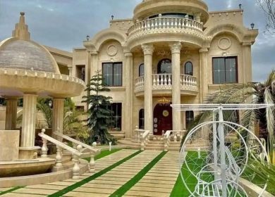 فروش کاخ ویلا نما سنگ استخردار 700 متری | 700 متر
