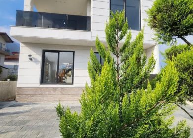 خريد ويلا دوبلكس ٢٦٠ متري نما مدرن روف دار در دزدك نوشهر | 260 متر