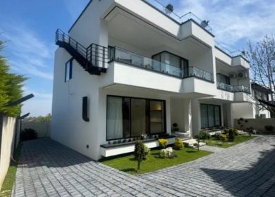 فروش ویلای ۳۰۰ متری با استخر در روف نوشهر | ۳۰۰ متر