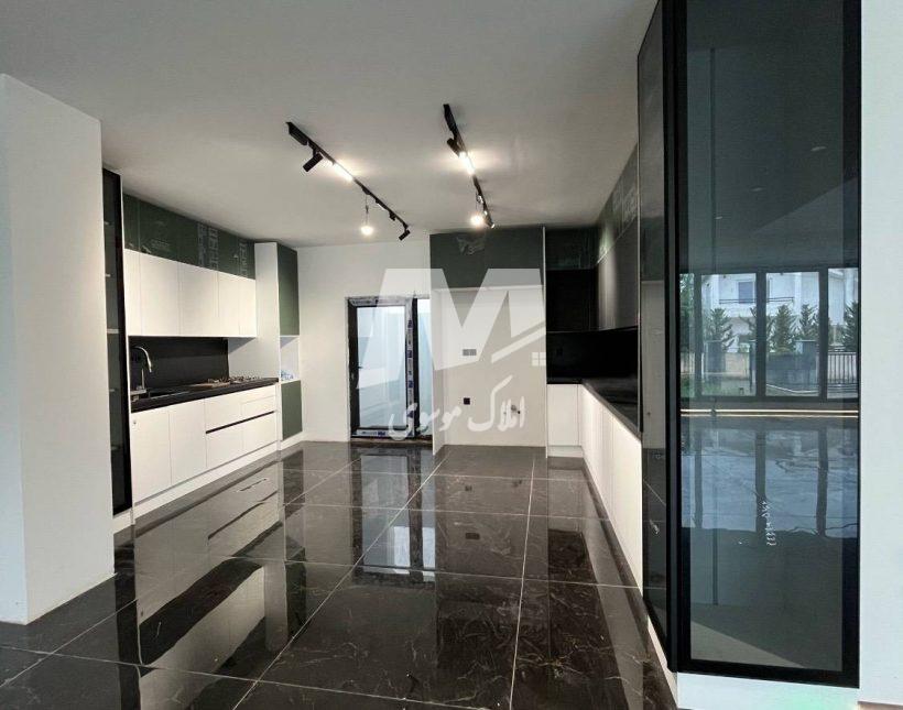 خرید ویلا استخردار شهرکی فول امکانات مهندسی ساز | 450 متر