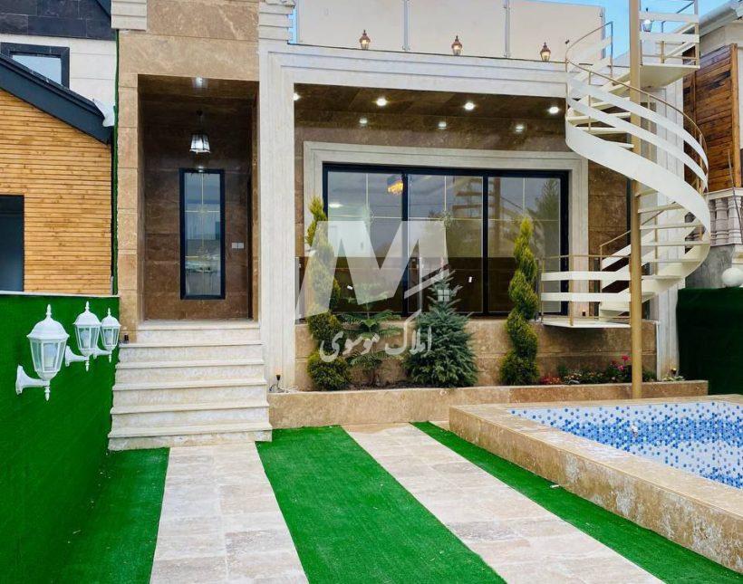 خرید ویلای مدرن استخردار با روف‌گاردن با طراحی لاکچری | ۲۰۰ متر