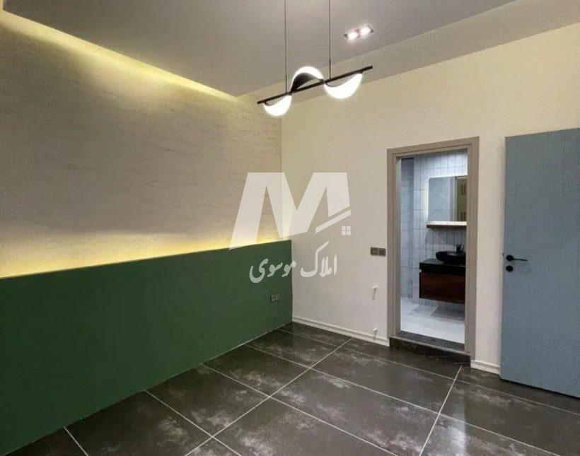 خرید ویلای تریبلکس هوشمند نوساز استخردار سند دار | ۳۰۰ متر