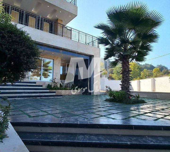 خرید اقساطی ویلای استخردار روفدار در نوشهر | ۴۰۰ متر