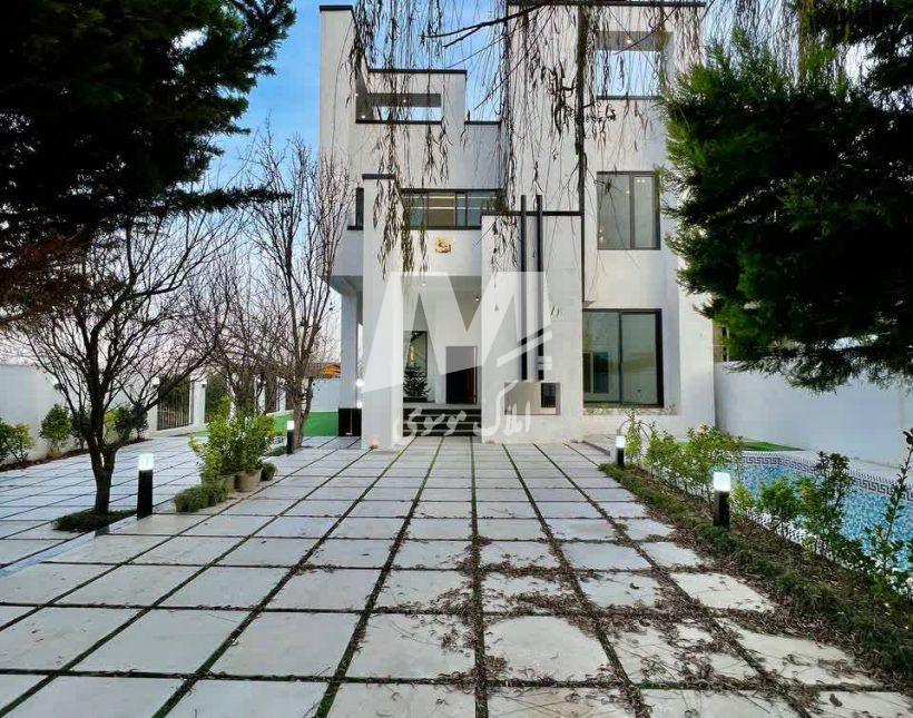 خرید ویلا در نور 400 متری سند دار با استخر 4 فصل | 400 متر