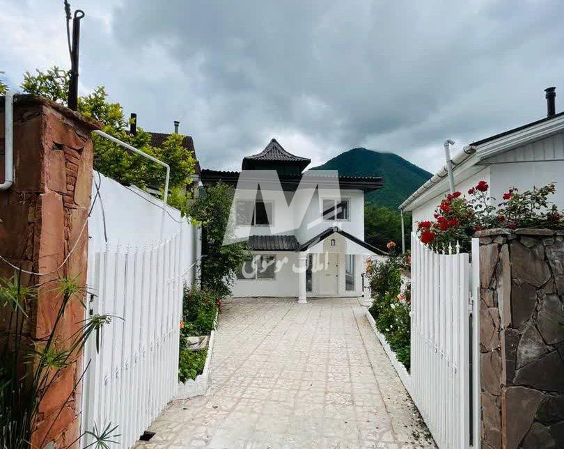 خرید ویلا در چمستان ۴۰۰ متری سنددار پلاک اول جنگل | ۴۰۰ متر