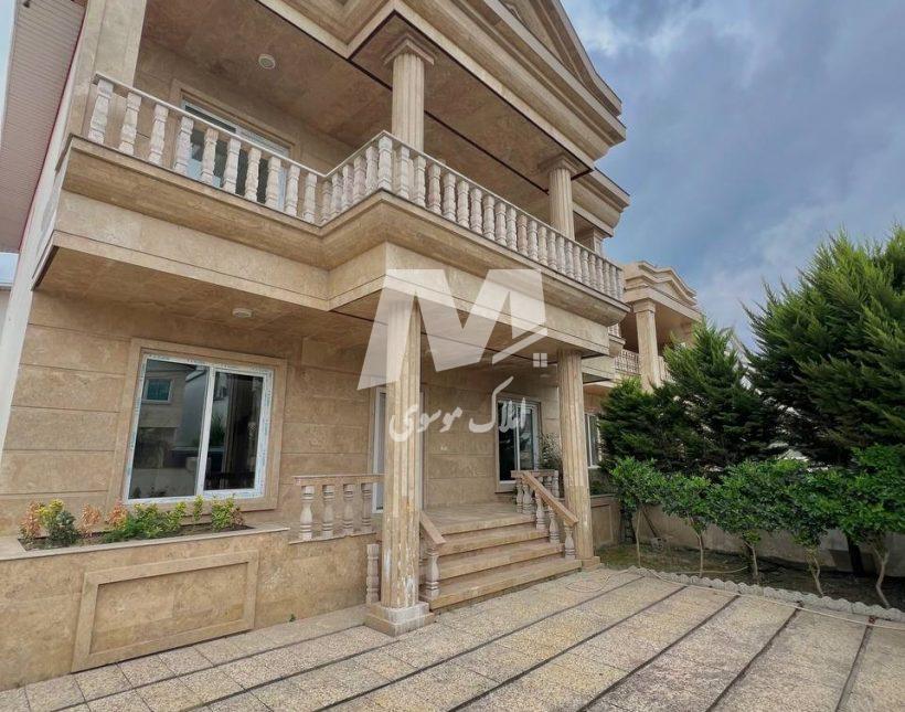 خرید ویلا دوبلکس نما کلاسیک نعمت‌آباد ۴ خواب با تراس بزرگ | 300 متر