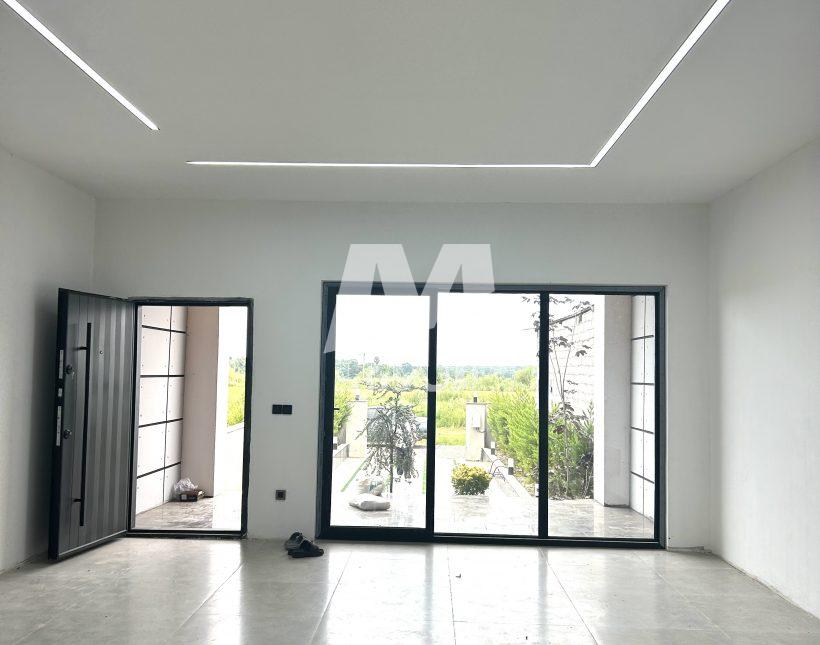خرید ویلا همکف شهرکی آپادانا چمستان | 200 متر