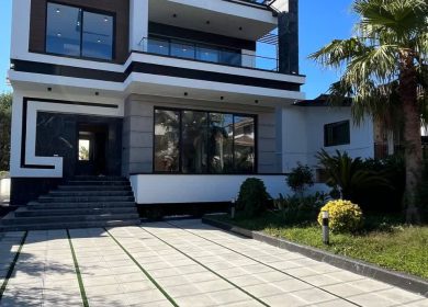 خرید ویلا در نوشهر چلک 400 متر با استخر داخلی و روف گاردن سند دار | 400 متر