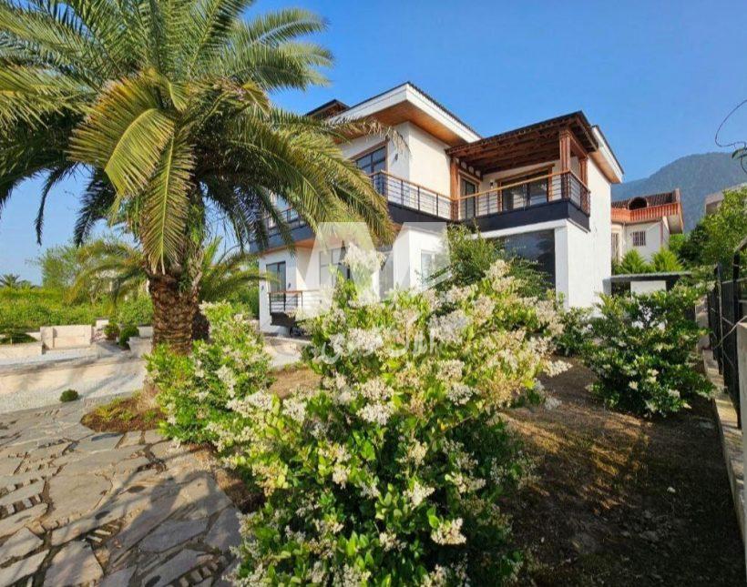 فروش ویلا باغ خاص مدارک کامل | ۷۵۰ متر