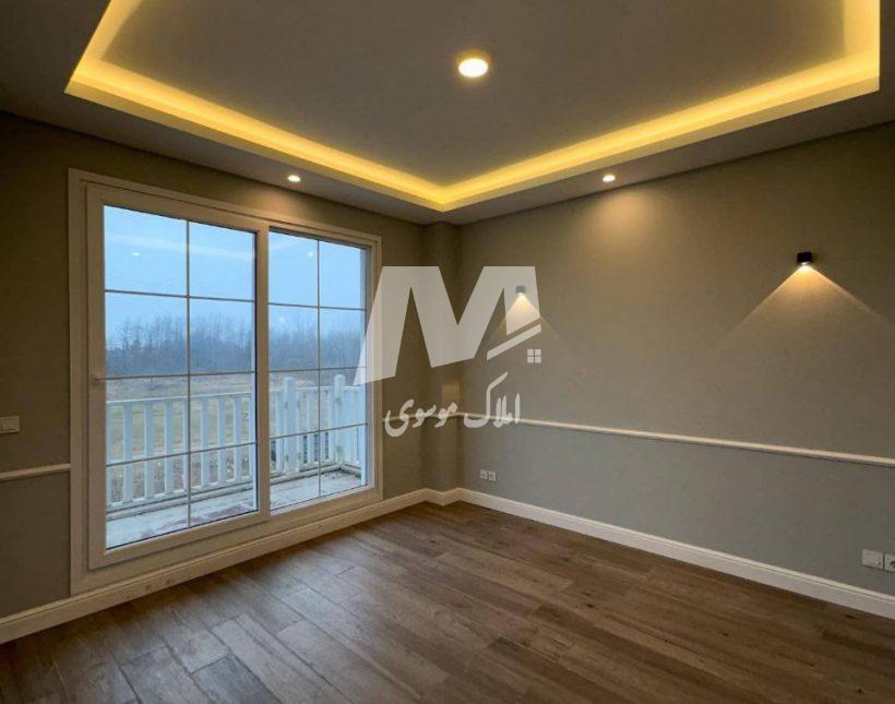 خرید ویلا نما انگلیسی شهرک تهرانی نشین استخردار | ۵۰۰ متر