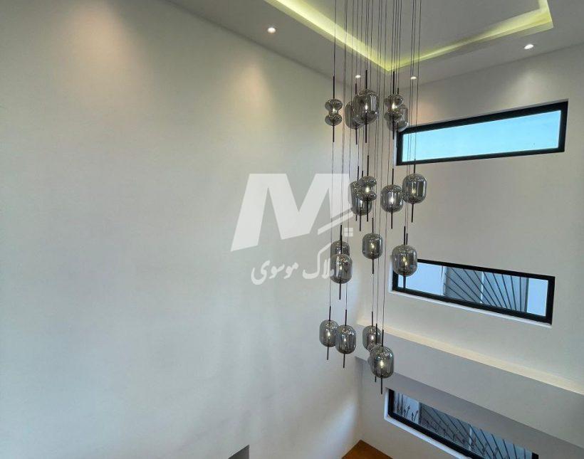 فروش ویلا تریبلکس نما مدرن نوساز استخردار | ۴۵۰ متر
