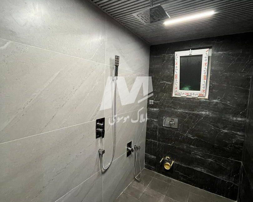 خرید ویلا دوبلکس مدرن استخردار همراه با موتور خانه | ۱۰۰۰ متر