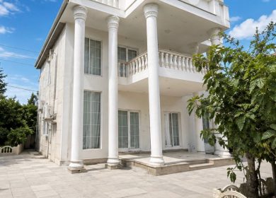 خريد کاخ ویلای کلاسیک لوکس استخردار شهرکی | ۳۰۰ متر